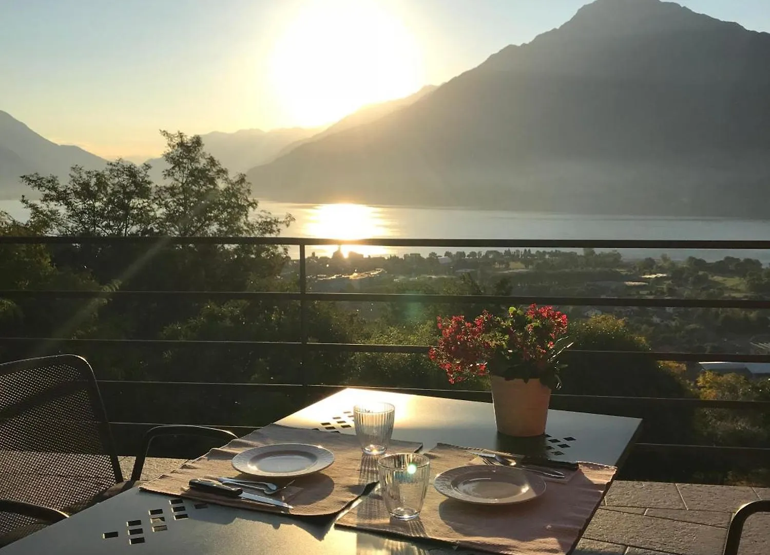Bed And Breakfast Studios Alto Lago Di Como Gravedona Frühstückspension