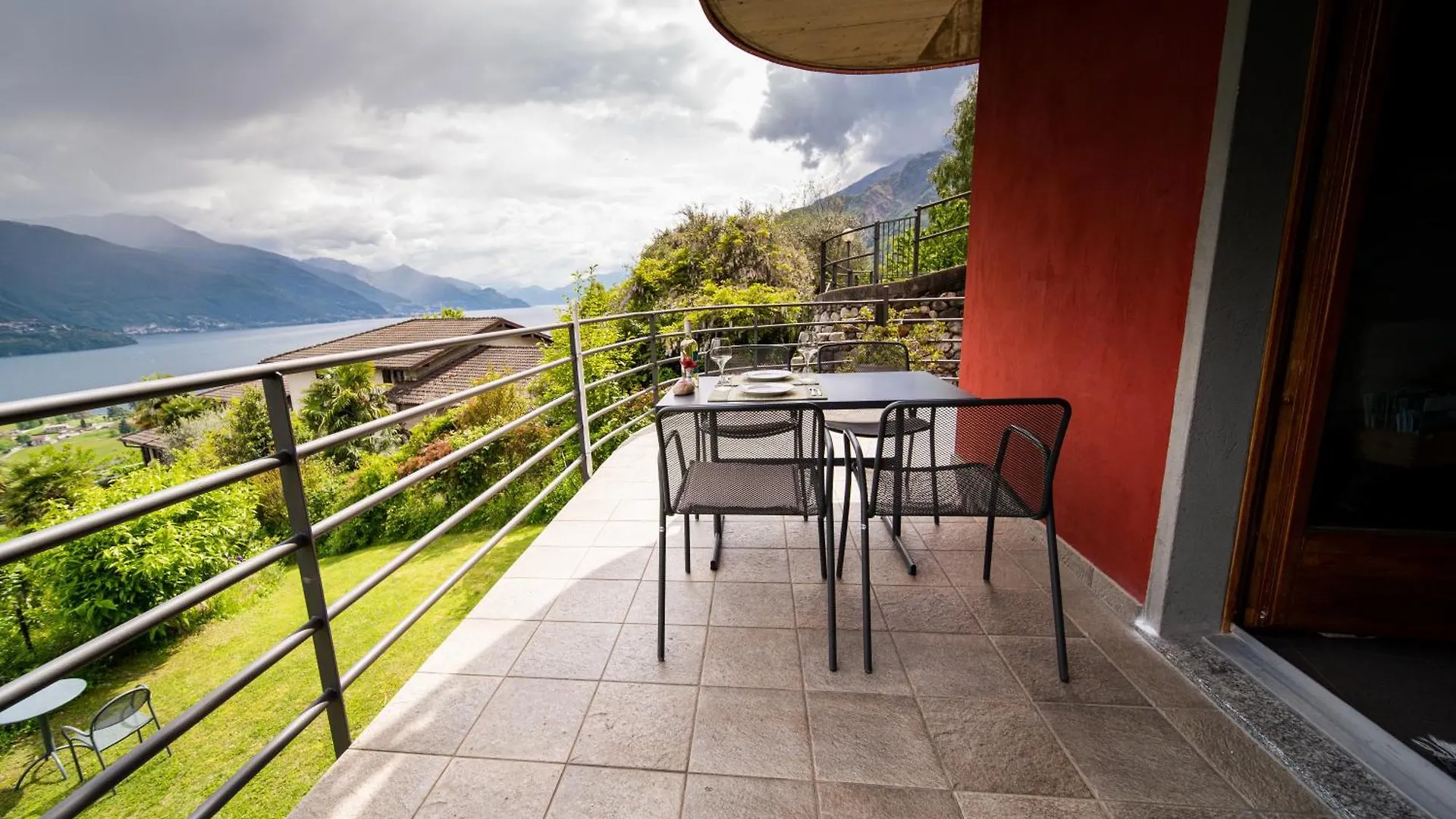 Frühstückspension Bed And Breakfast Studios Alto Lago Di Como Gravedona Italien